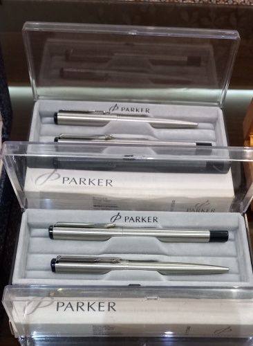 ست خودکار و خودنویس پارکر مدل وکتور